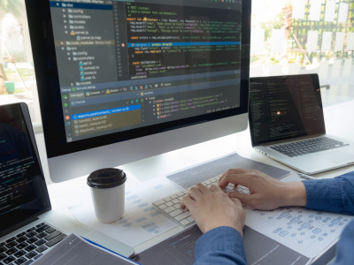 Implementácia e-commerce riešení na serveroch